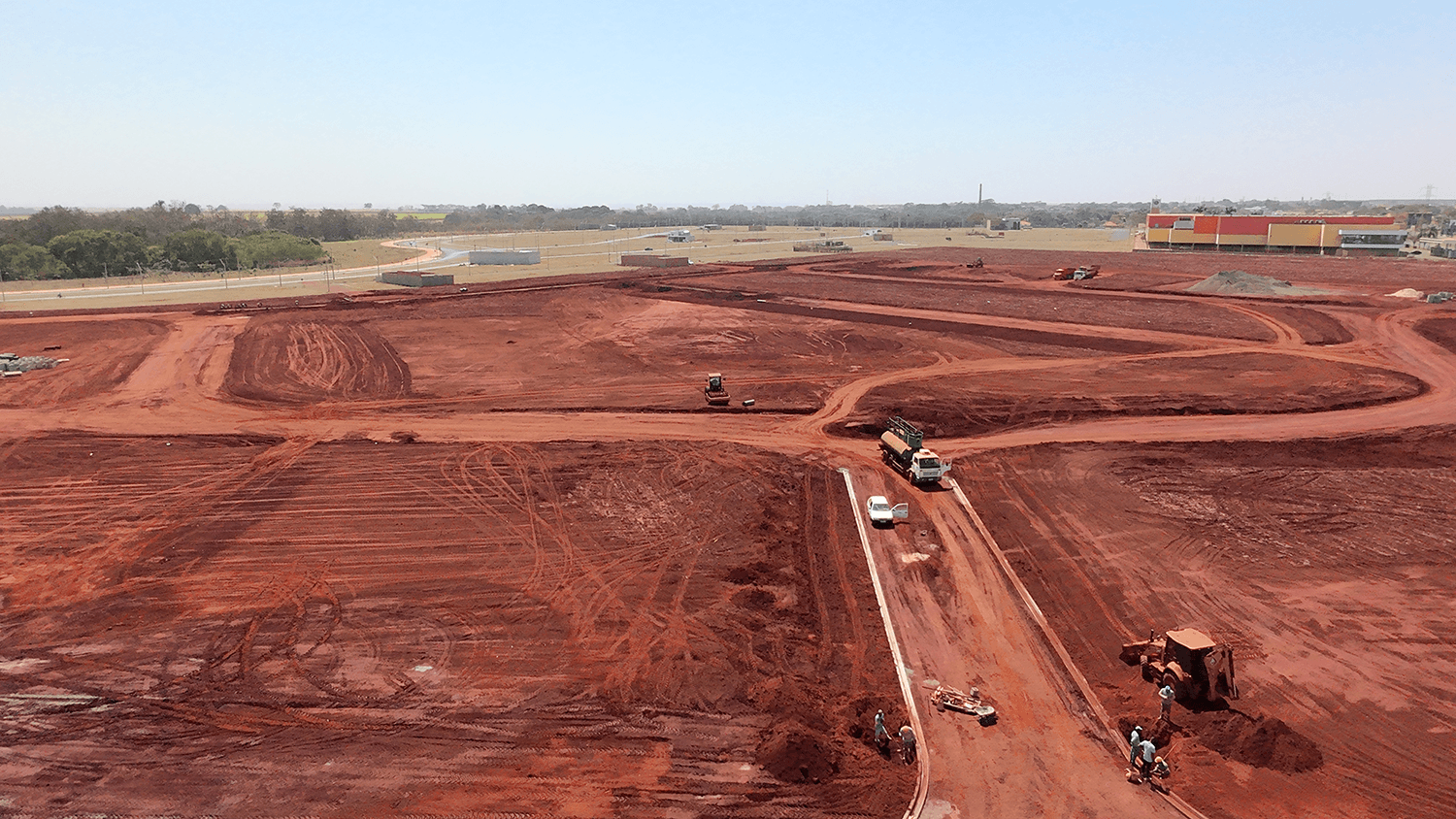 Maquinário trabalhando no Bella Verona Boulevard - Agosto de 2025